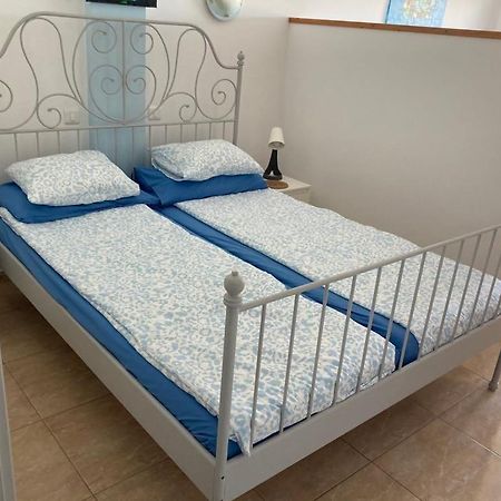 Yumbo Beach Apartment 2 With High Speed Free Internet San Bartolomé Kültér fotó